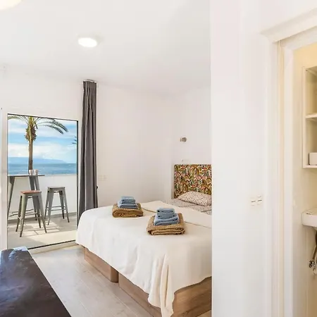 Beachfront Full Seaview Playa Americas דירה